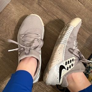 Nike tennis shoes